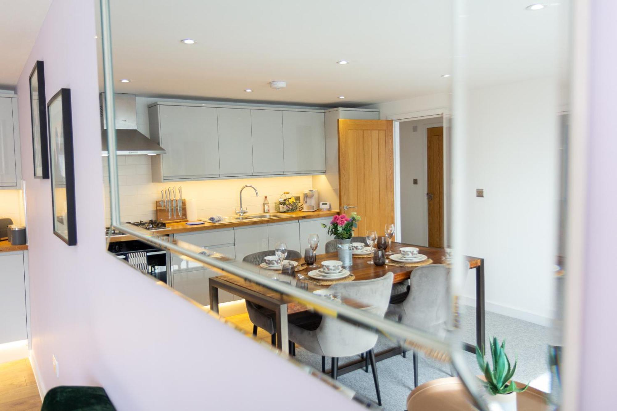The Retreat - 1 Bd Flat * Brighton