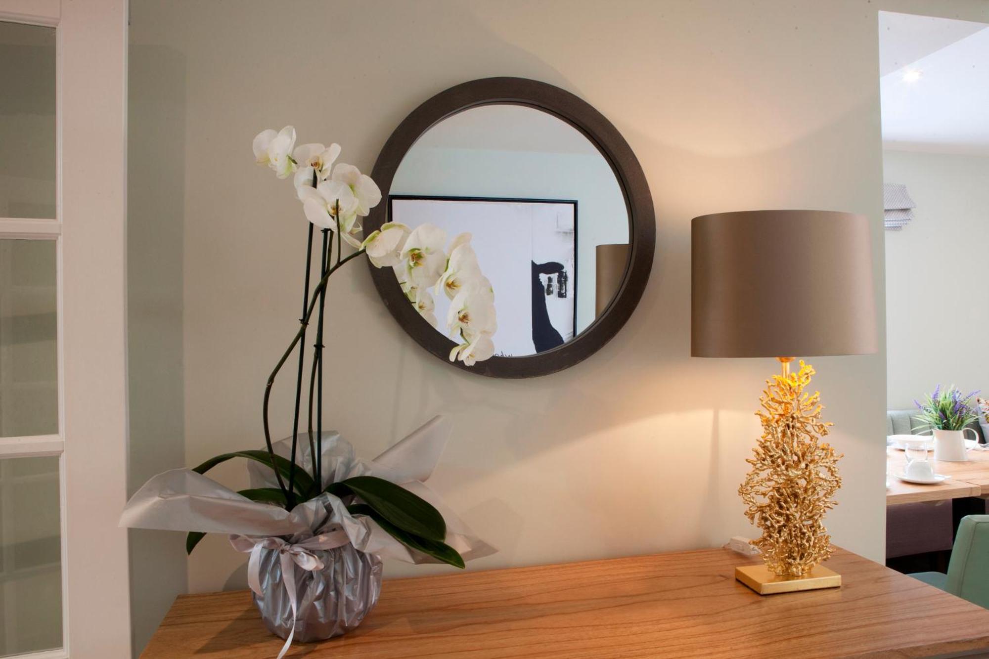 The Charm Boutique & 5*