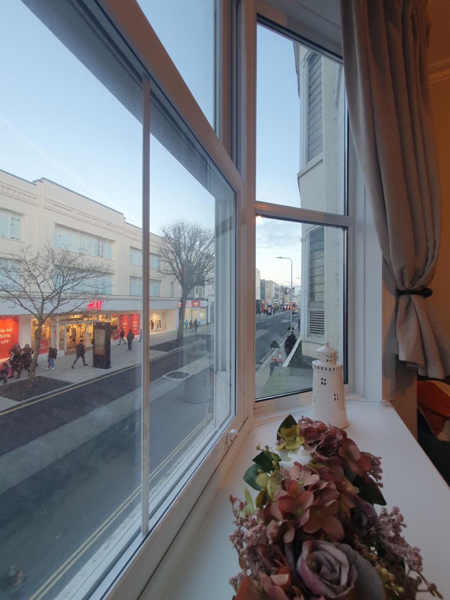 Clarence House Apartment *
