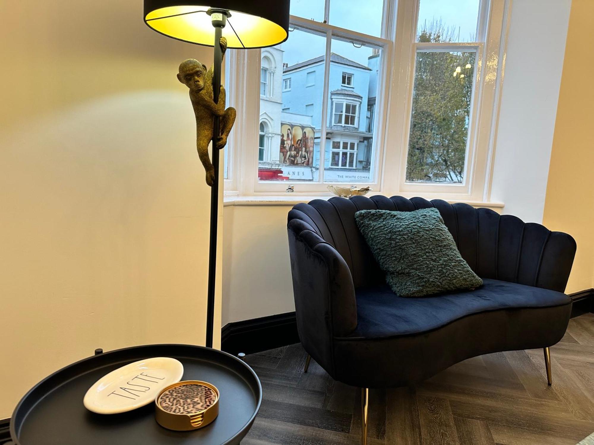 Apartment Luxury In The Lanes- Nearby Beach, Theatre, Pavilion