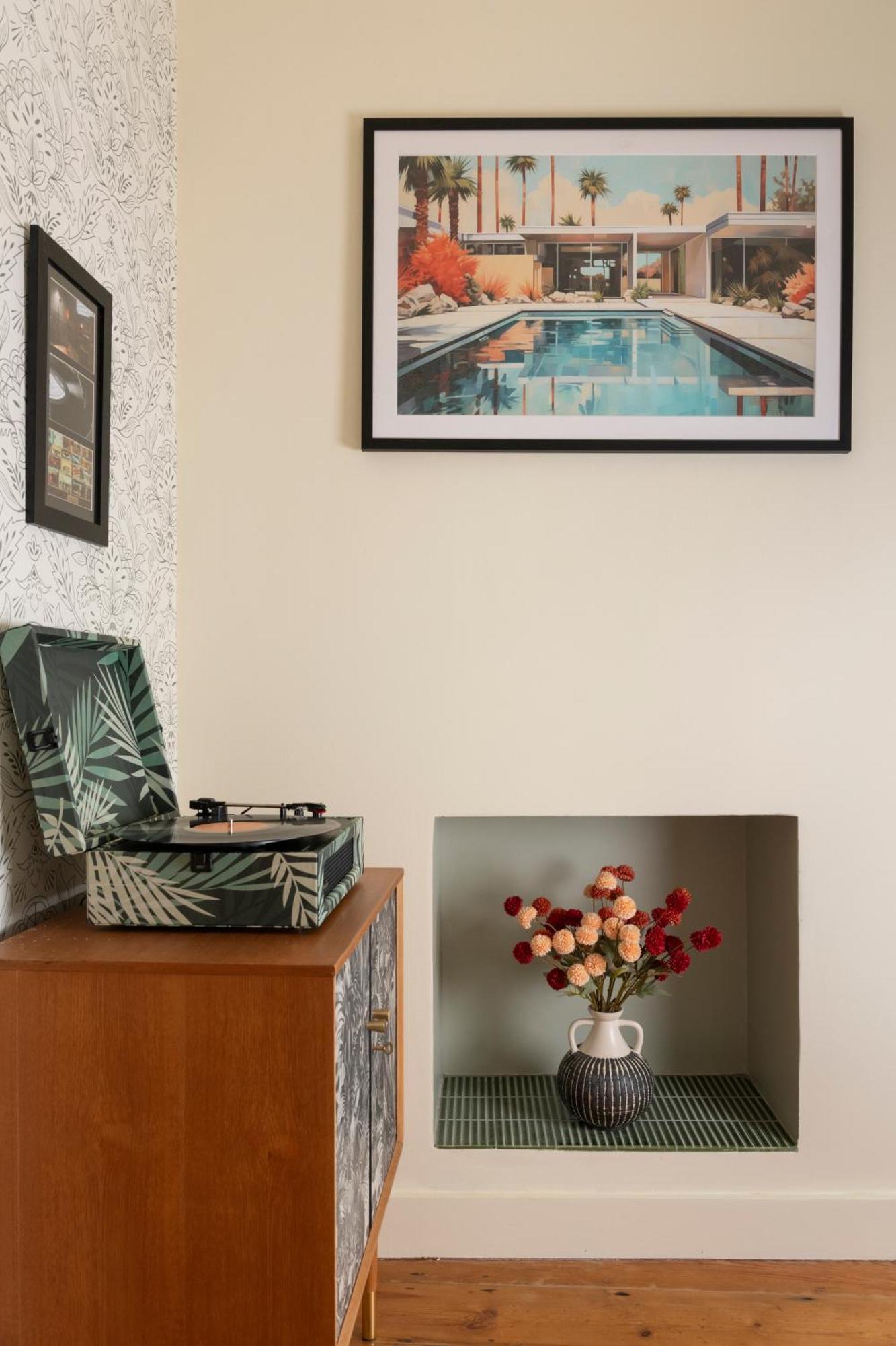 The Lorelei Chic Urban Retreat With Terrace In Apartment *