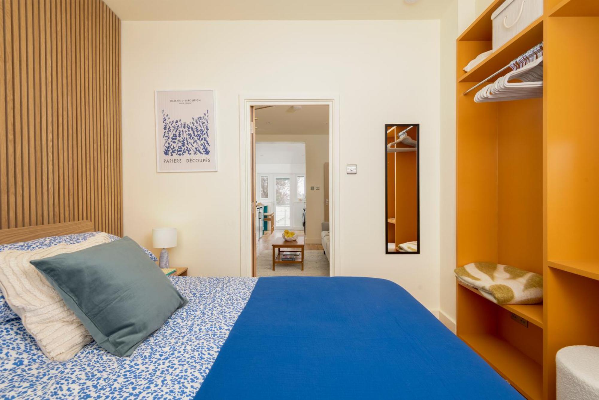 Apartment The Lorelei Chic Urban Retreat With Terrace In *