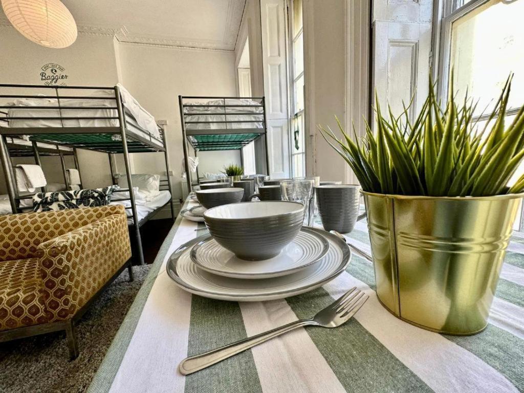 Seafront Party Houses For Hens, Stags & Groups Apartment