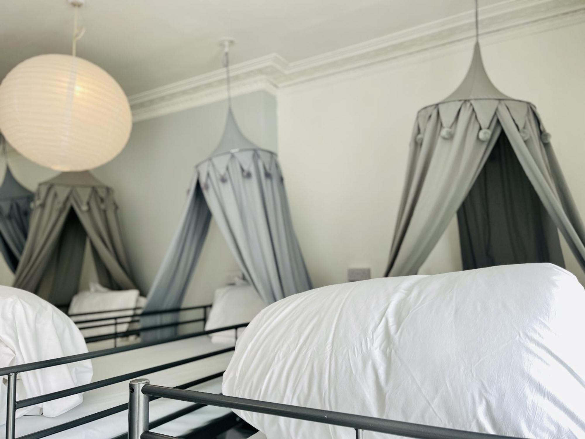 Seafront Party Houses For Hens, Stags & Groups Brighton