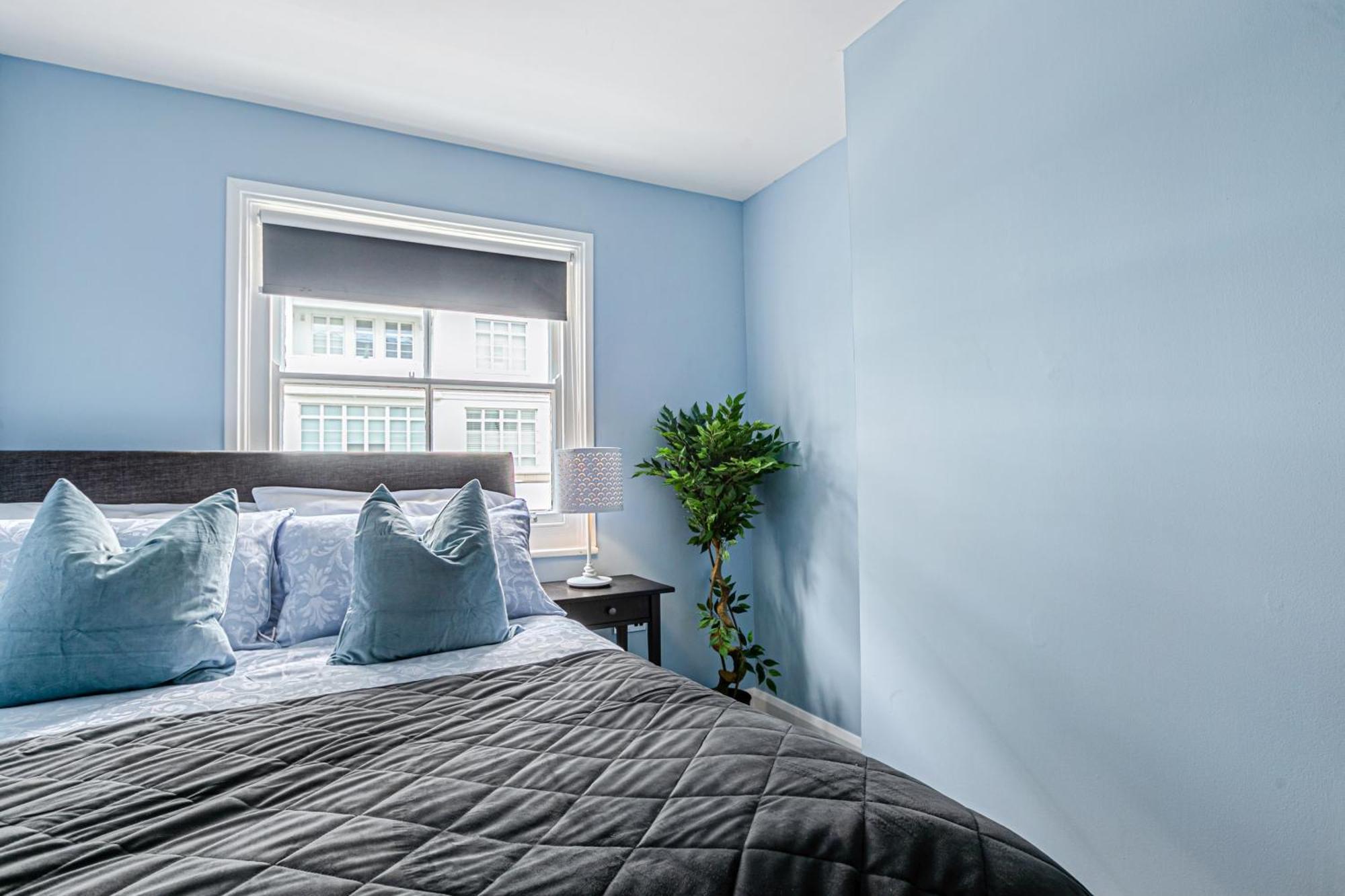 Apartment Central-few Steps From Beach Brighton