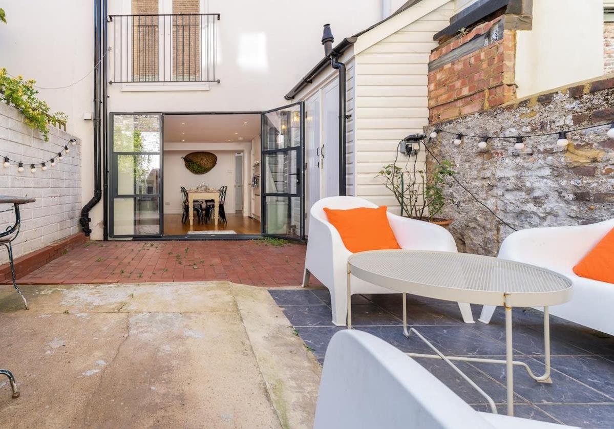 Host & - Sunny Terrace On Robert Street Brighton