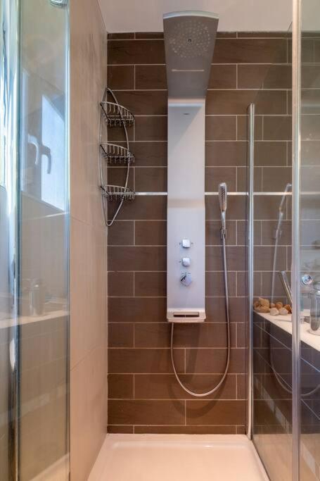 Stunning 5-bed 3-bath House Close To The Sea! Brighton