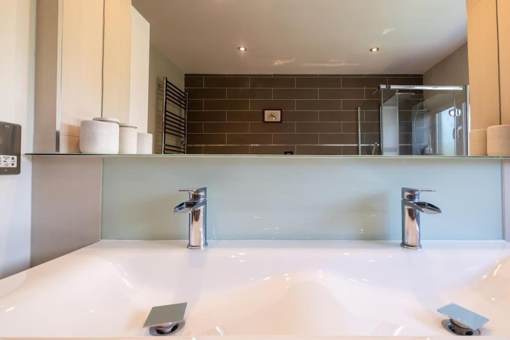 Holiday home Stunning 5-bed 3-bath House Close To The Sea! Brighton