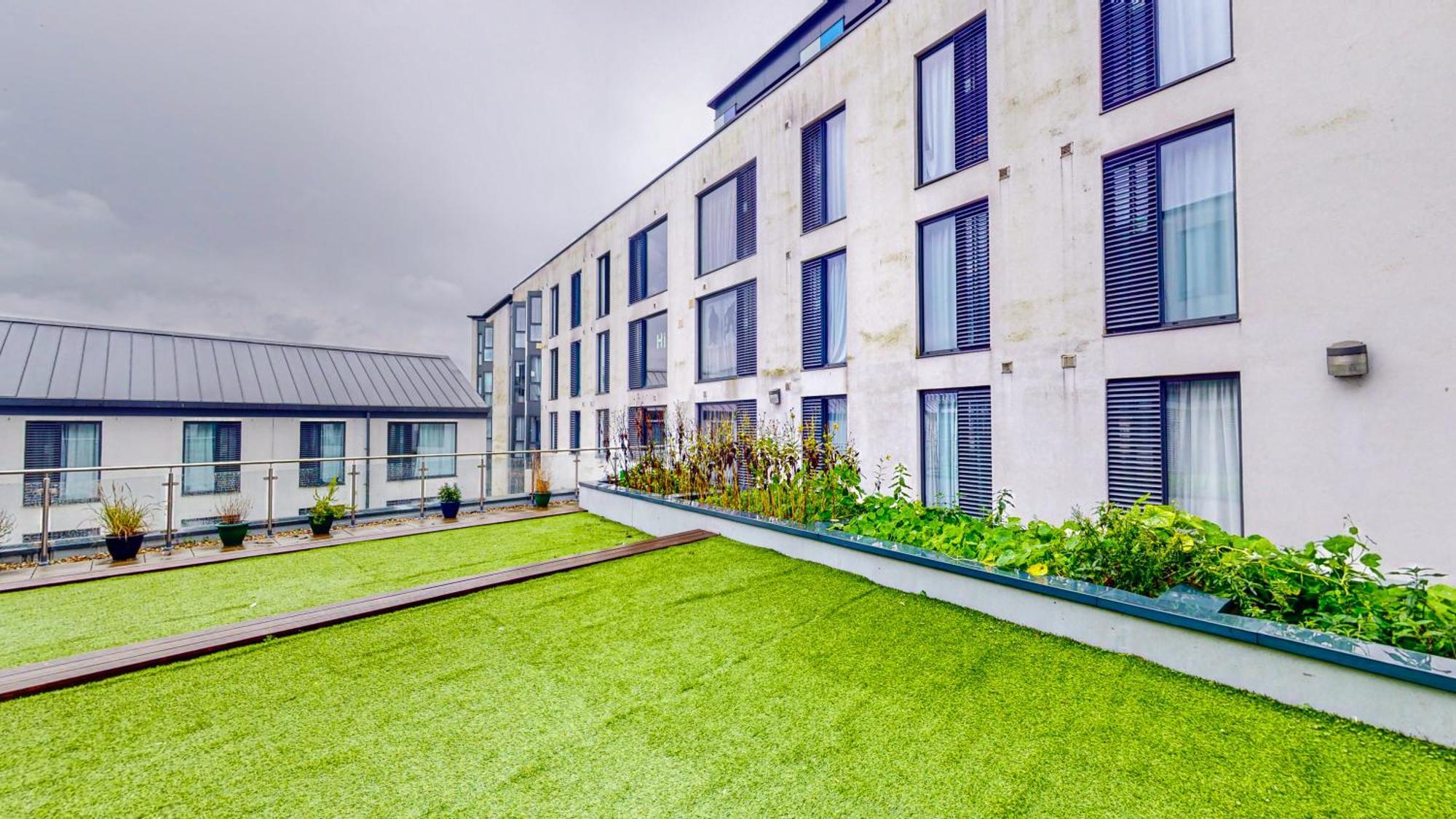 Homestay Student Only Ensuite In A At Abacus House Brighton