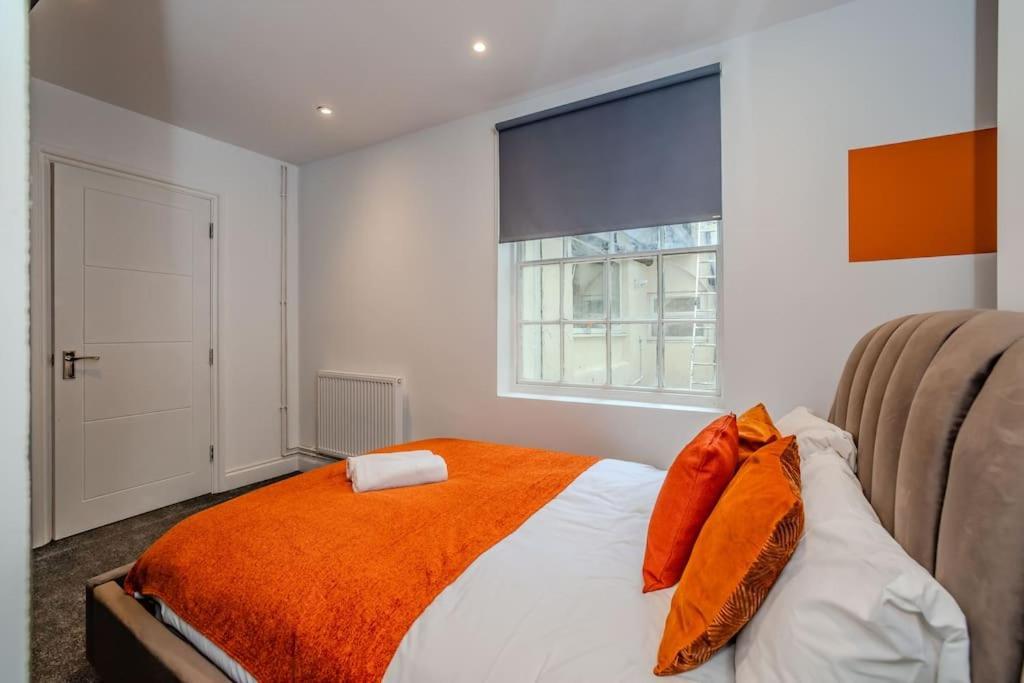 2 Bedroom 2 Bath I Next To I Sleep 6 Brighton