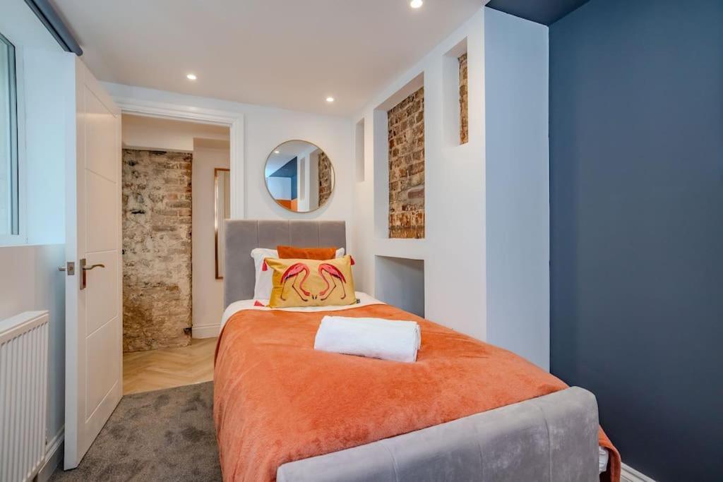 2 Bedroom 2 Bath I Next To I Sleep 6 * Brighton
