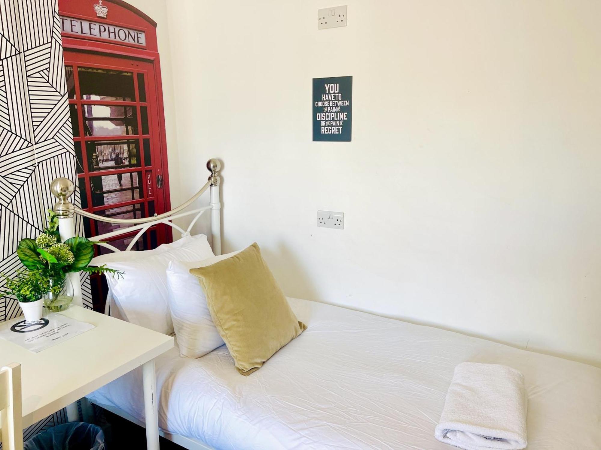 Apartment Seafront Party Houses For Hens, Stags & Groups Brighton