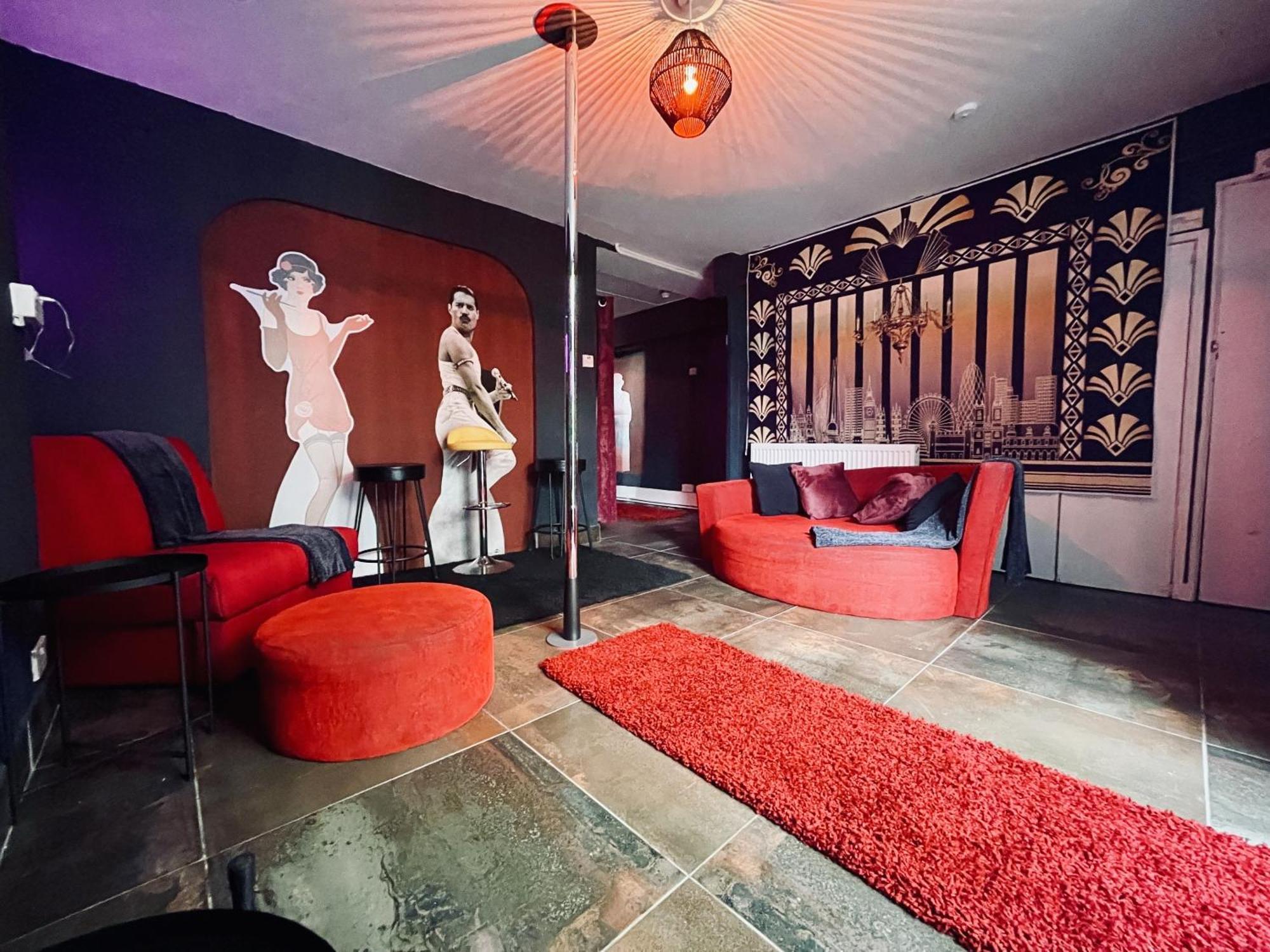 Seafront Party Houses For Hens, Stags & Groups * Brighton