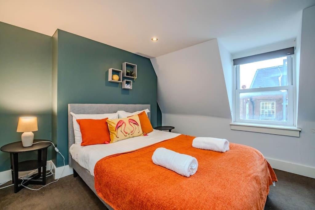 Apartment Super Three Bedroom Flat I Next To I Sleep 9 Guests
