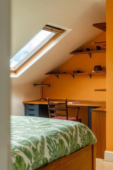 3br 5 Min To Brightonstation *