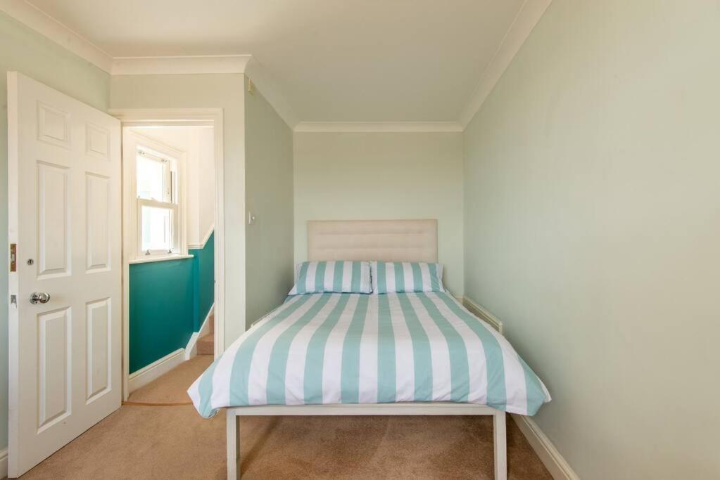 3br 5 Min To Brightonstation