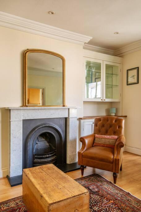 Apartment 3br 5 Min To Brightonstation *