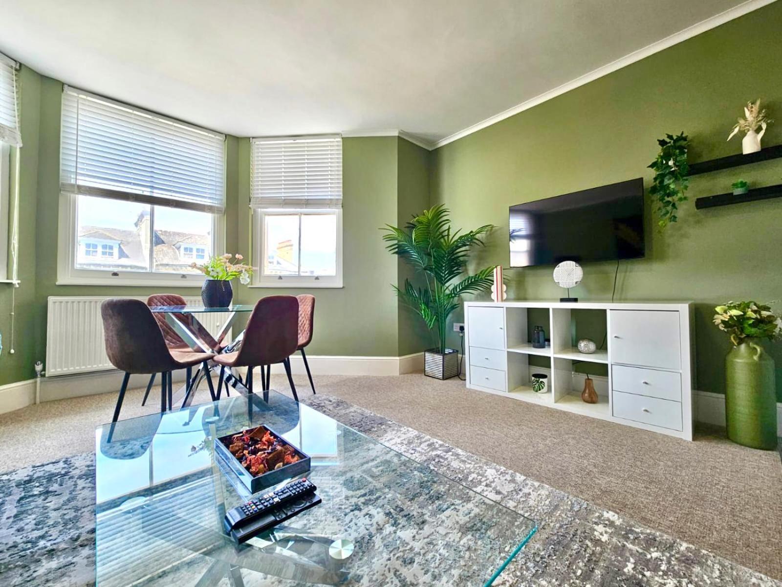 Flash Sale 2 Bedroom Flat Bn310fir05 Apartment Brighton