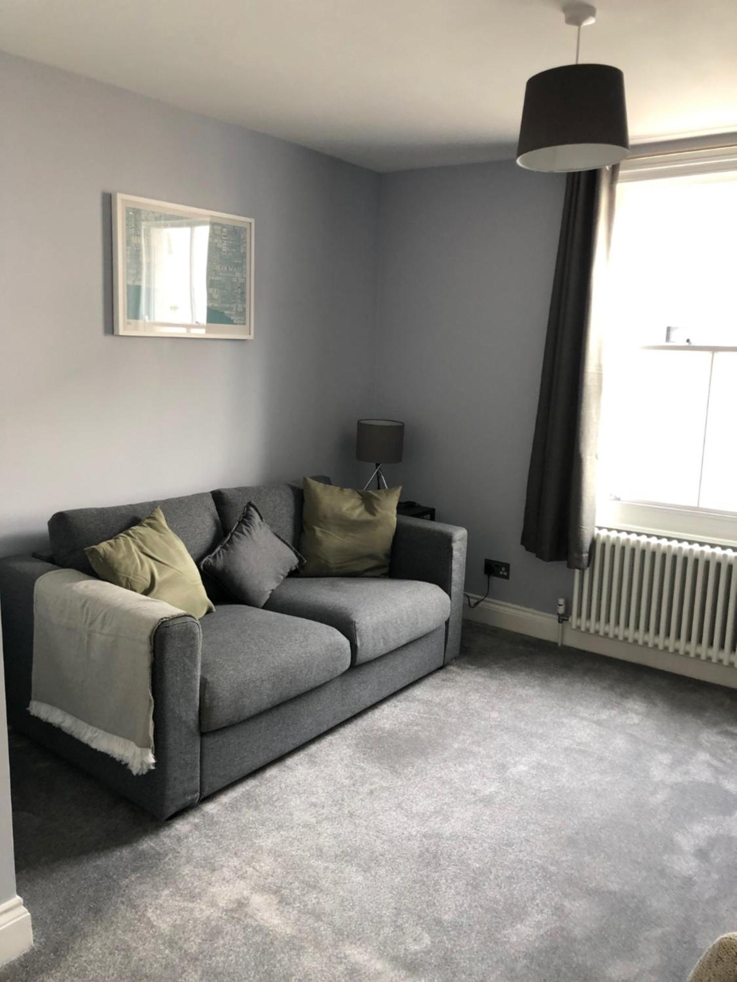 Modern And Stylish 2 Bedroom House In Brighton