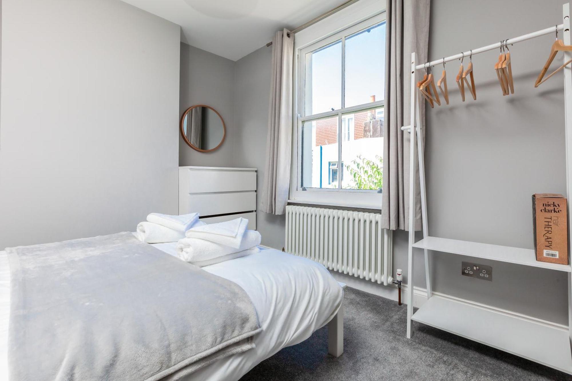 Apartment Modern And Stylish 2 Bedroom House In Brighton