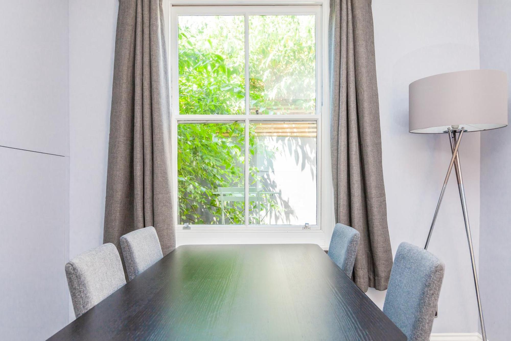 Apartment Modern And Stylish 2 Bedroom House In Brighton