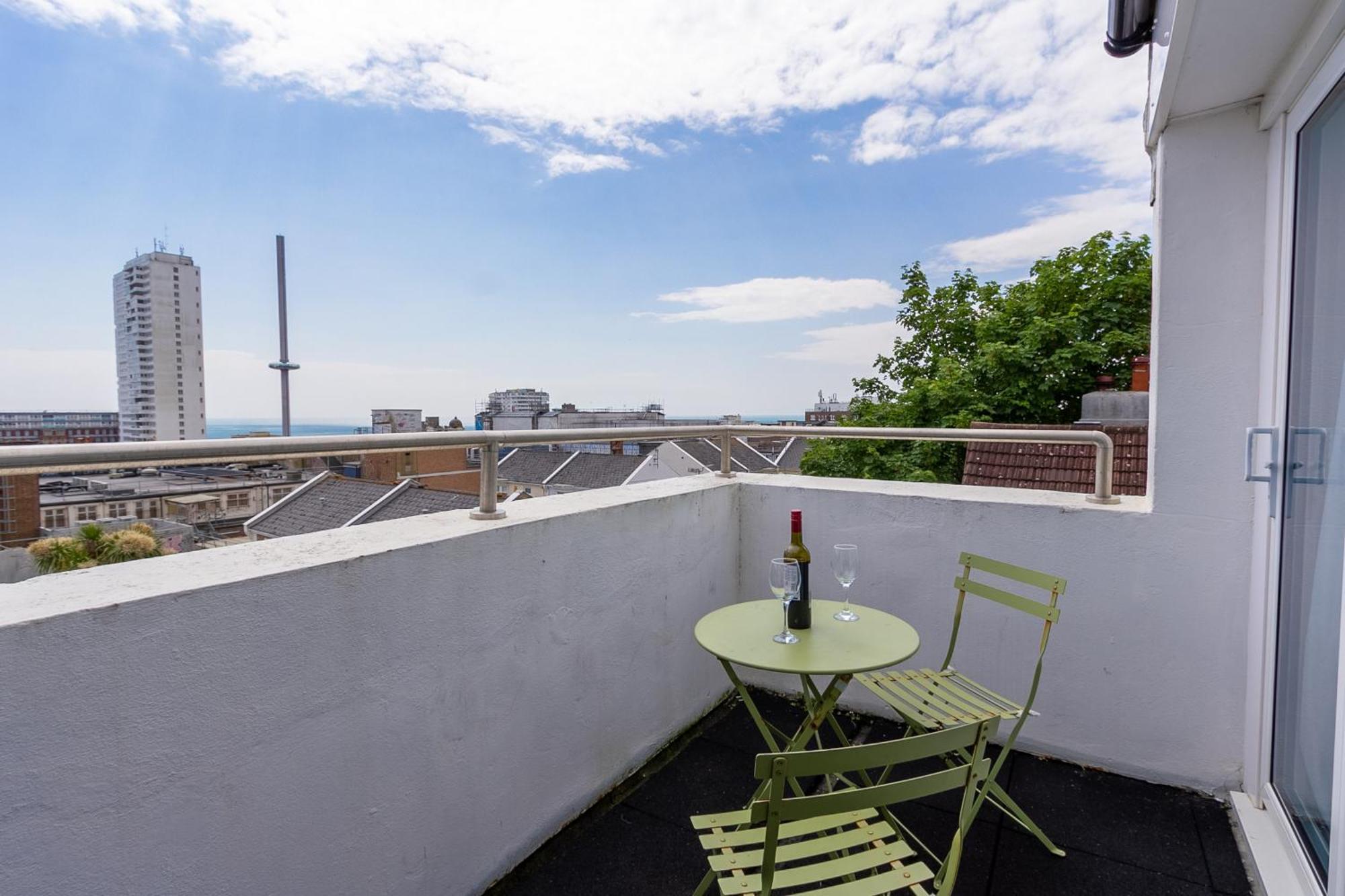 Regent Grand Penthouse Apartment Brighton