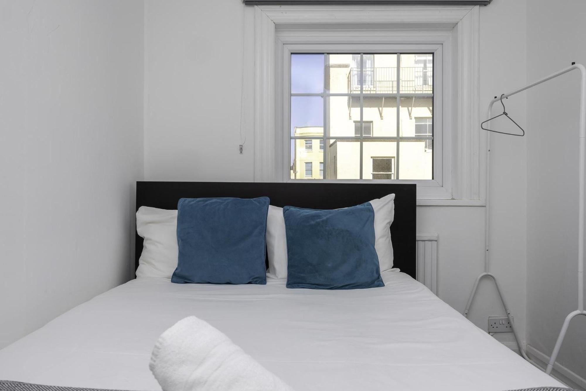 Myrtle With Free Parking By My Getaways Brighton