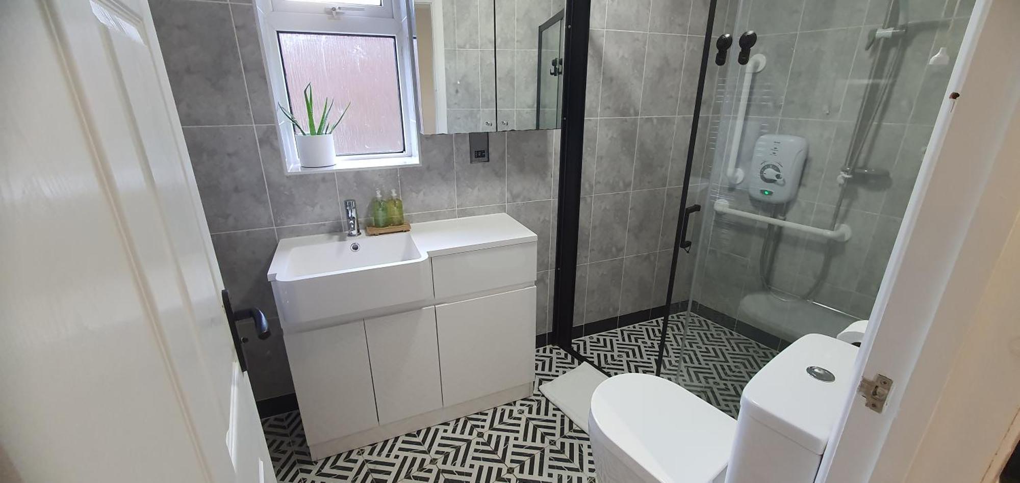 Rose - Free Parking Ensuite Near Uni Homestay Brighton