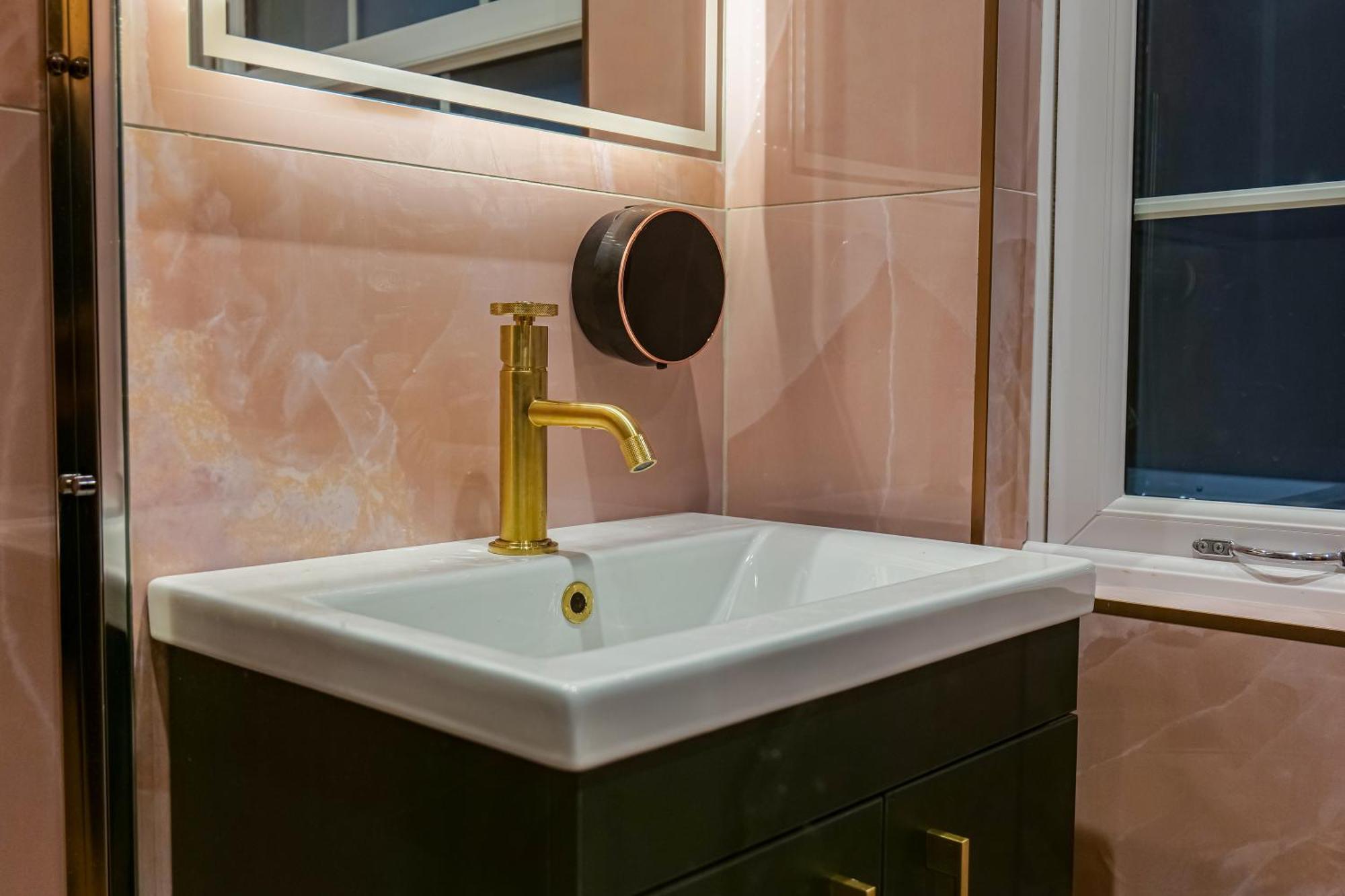 Hyacinth - Luxury Brighton