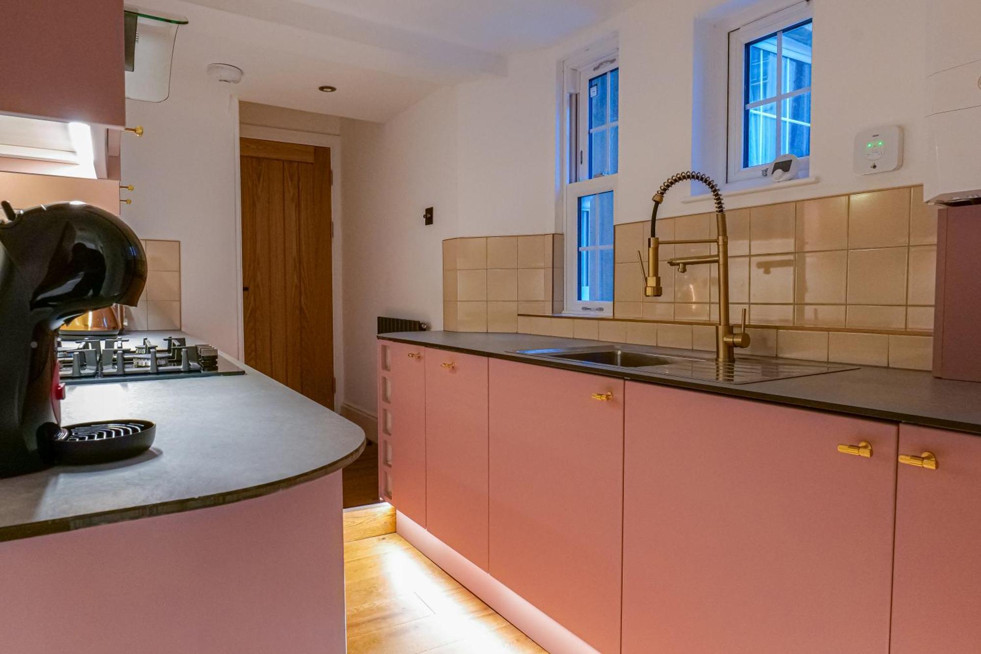 Hyacinth - Luxury Apartment *