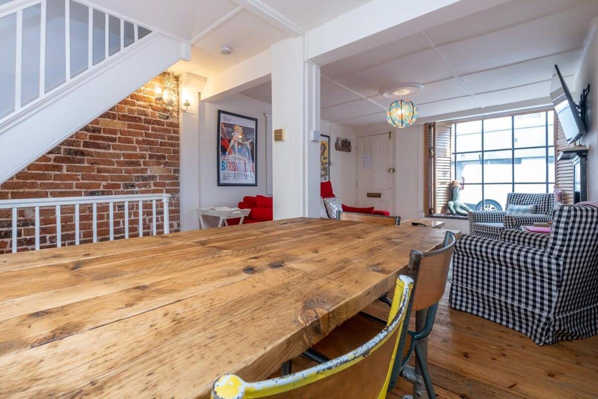 Host & - George Street Townhouse *