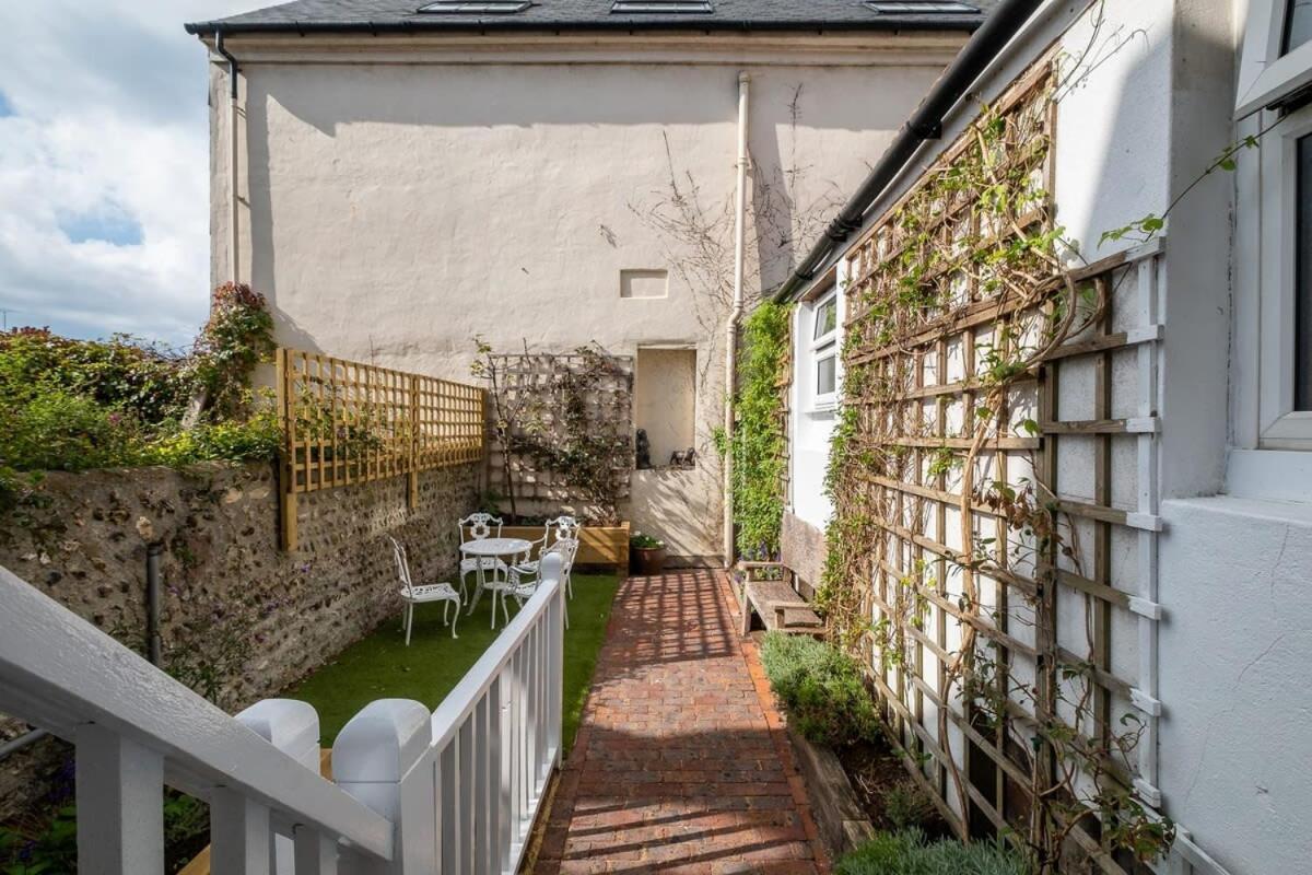Host & - George Street Townhouse Holiday home *