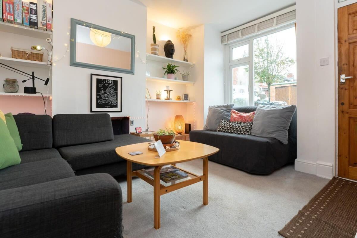 Host & - Shanklin House Holiday home *