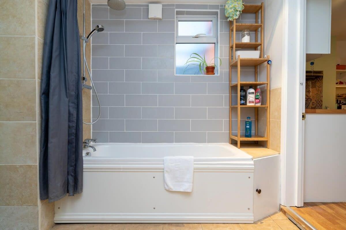Host & - Shanklin House * Brighton