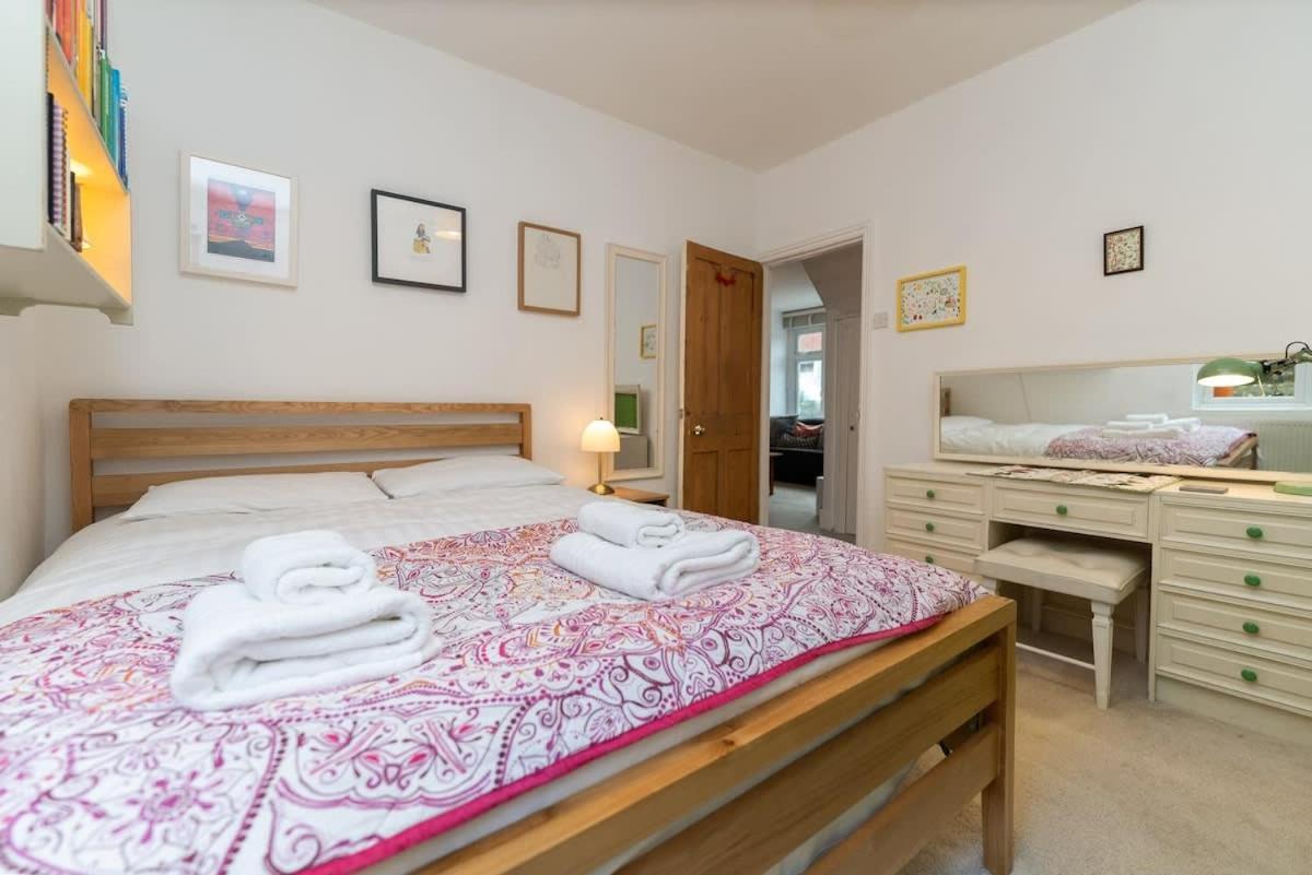 Host & - Shanklin House Holiday home