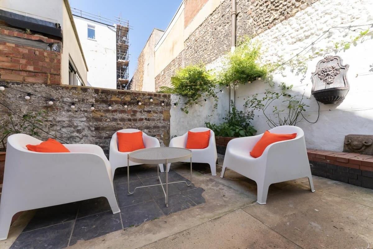Holiday home Host & - Sunny Terrace On Robert Street Brighton