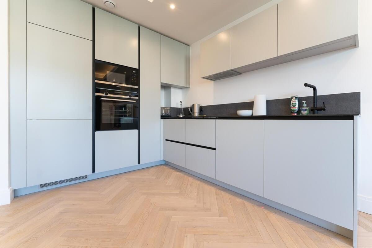 Host & - Astoria Holiday home *