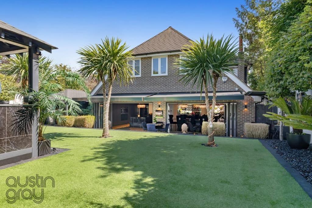 Blissfully Luxe Abode For Unforgettable Memories