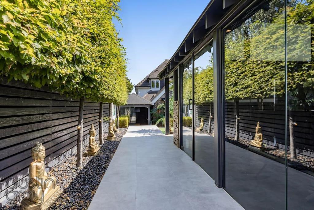Blissfully Luxe Abode For Unforgettable Memories
