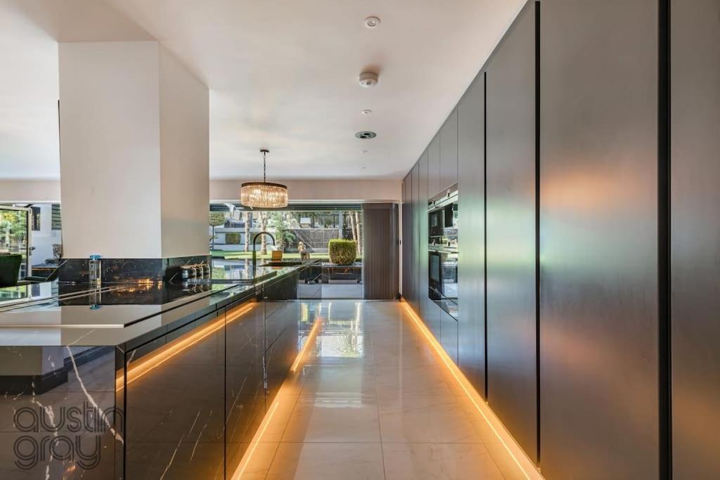 Blissfully Luxe Abode For Unforgettable Memories * Brighton