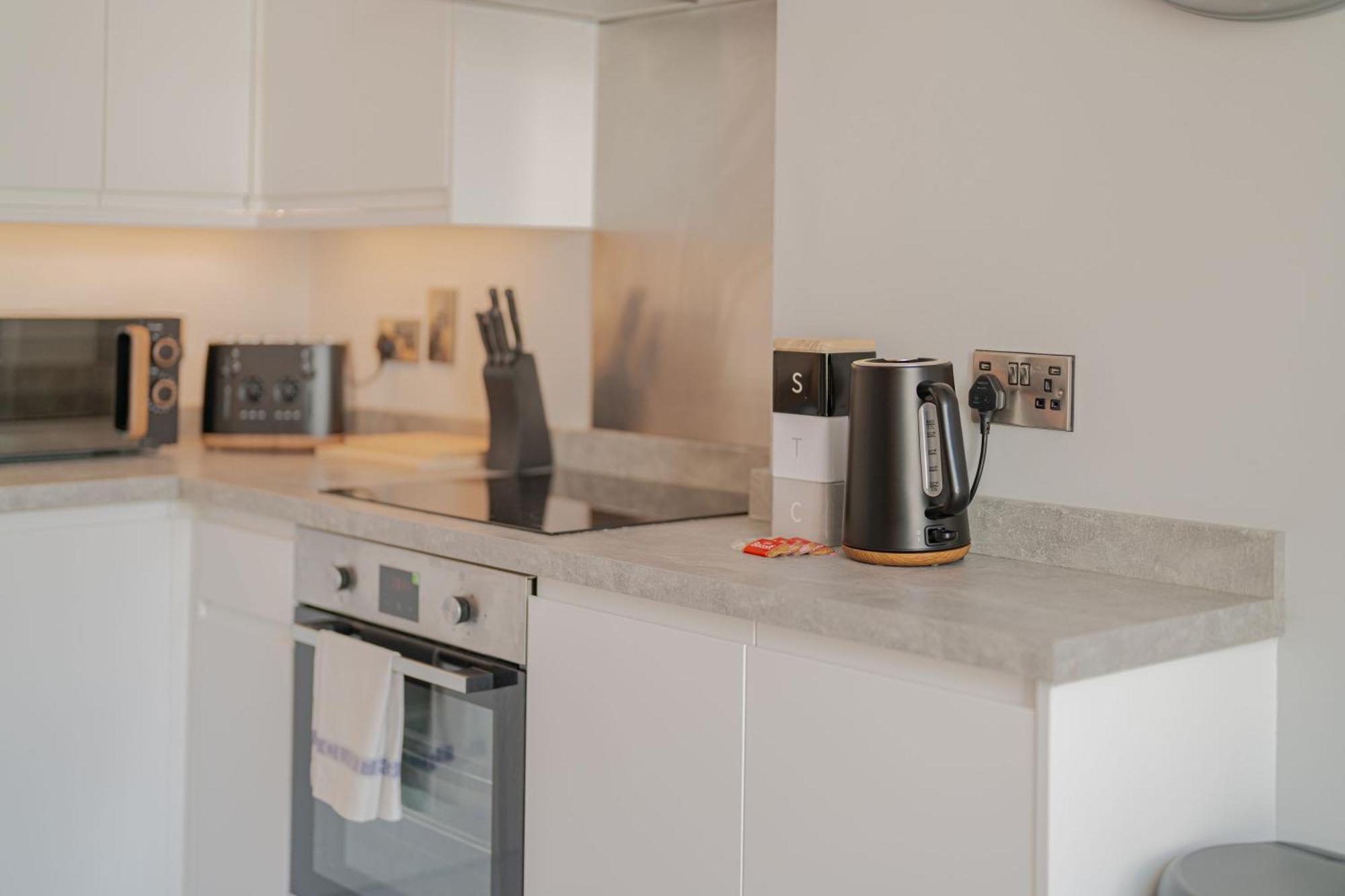 3 Bedroom By Primal Estates Short Lets In Apartment Brighton