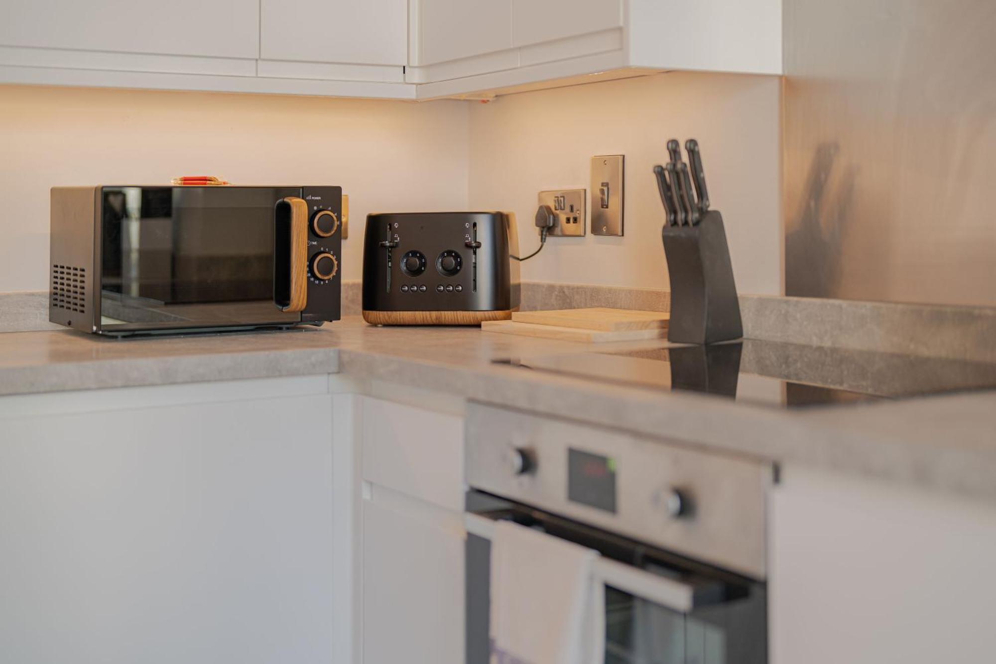 Apartment 3 Bedroom By Primal Estates Short Lets In