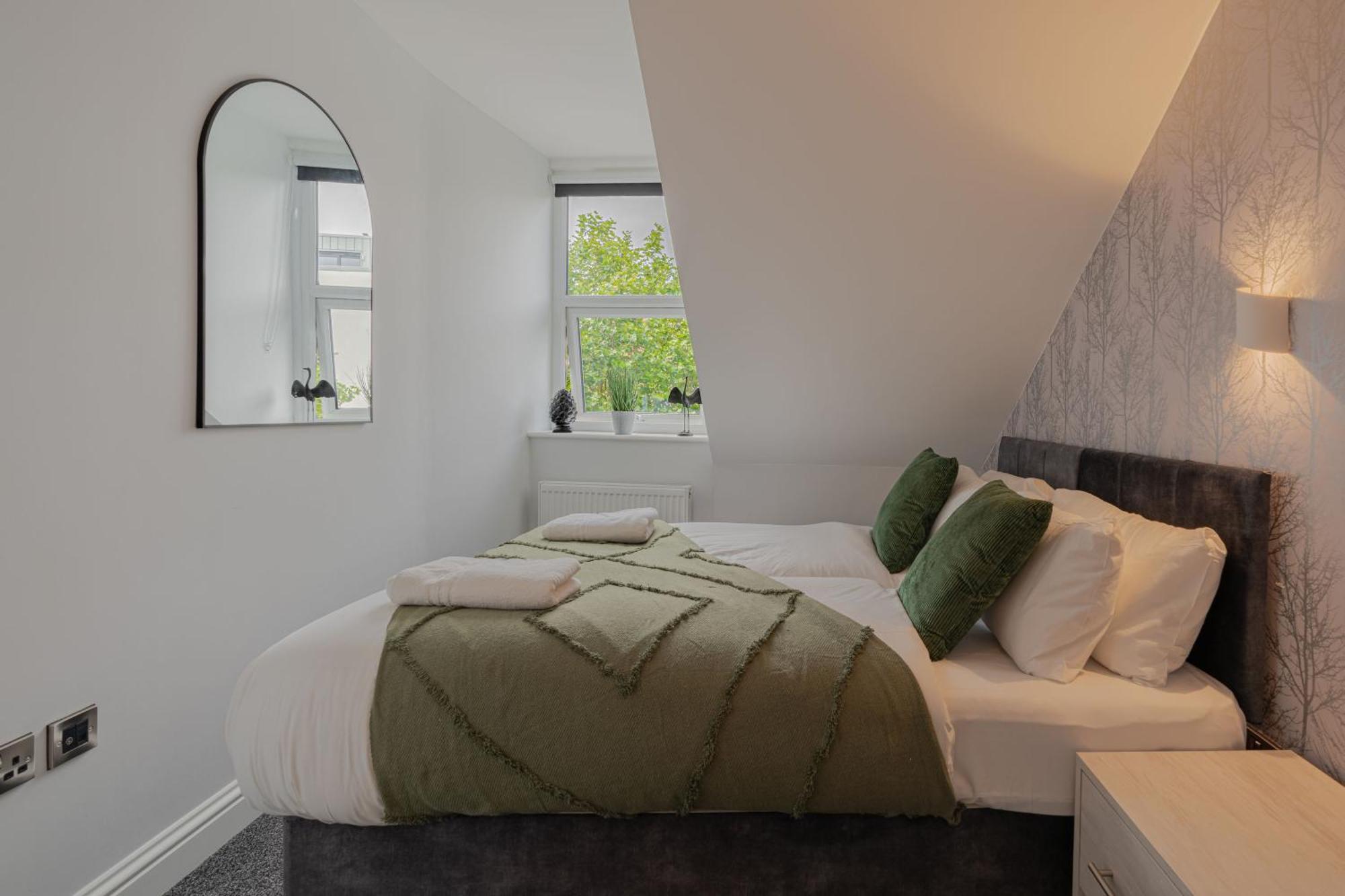 Apartment 3 Bedroom By Primal Estates Short Lets In Brighton