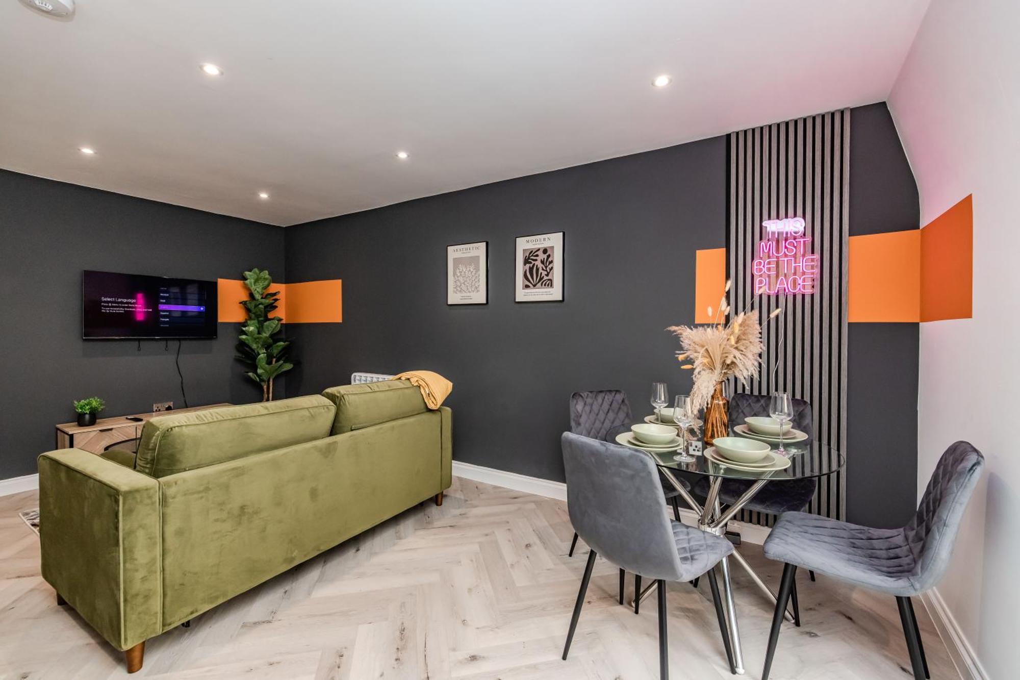 Luxury 1 Bed With Balcony In Next To Sleep 4