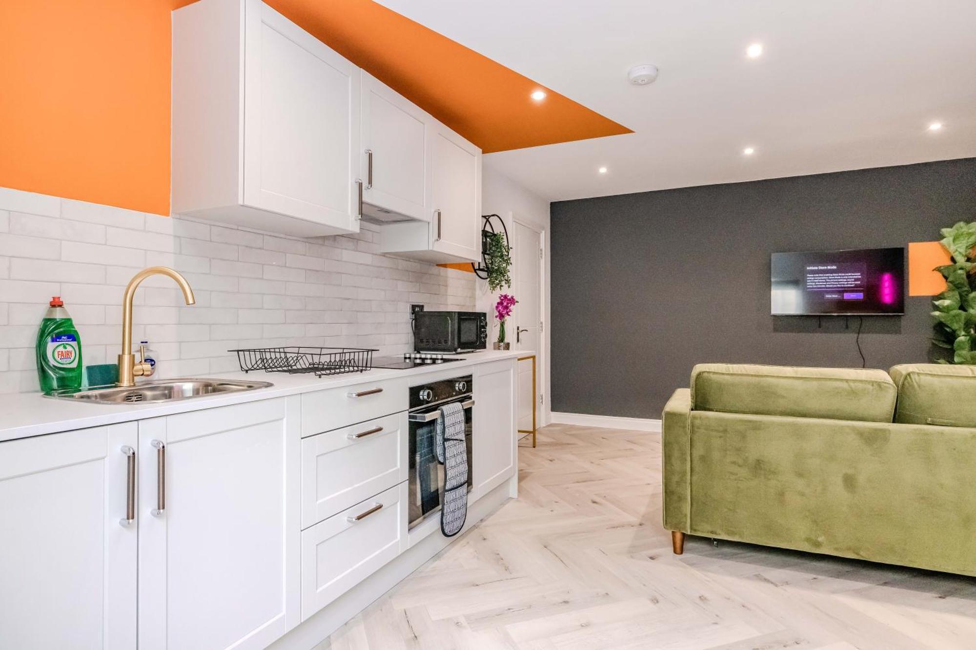 Luxury 1 Bed With Balcony In Next To Sleep 4 Apartment Brighton
