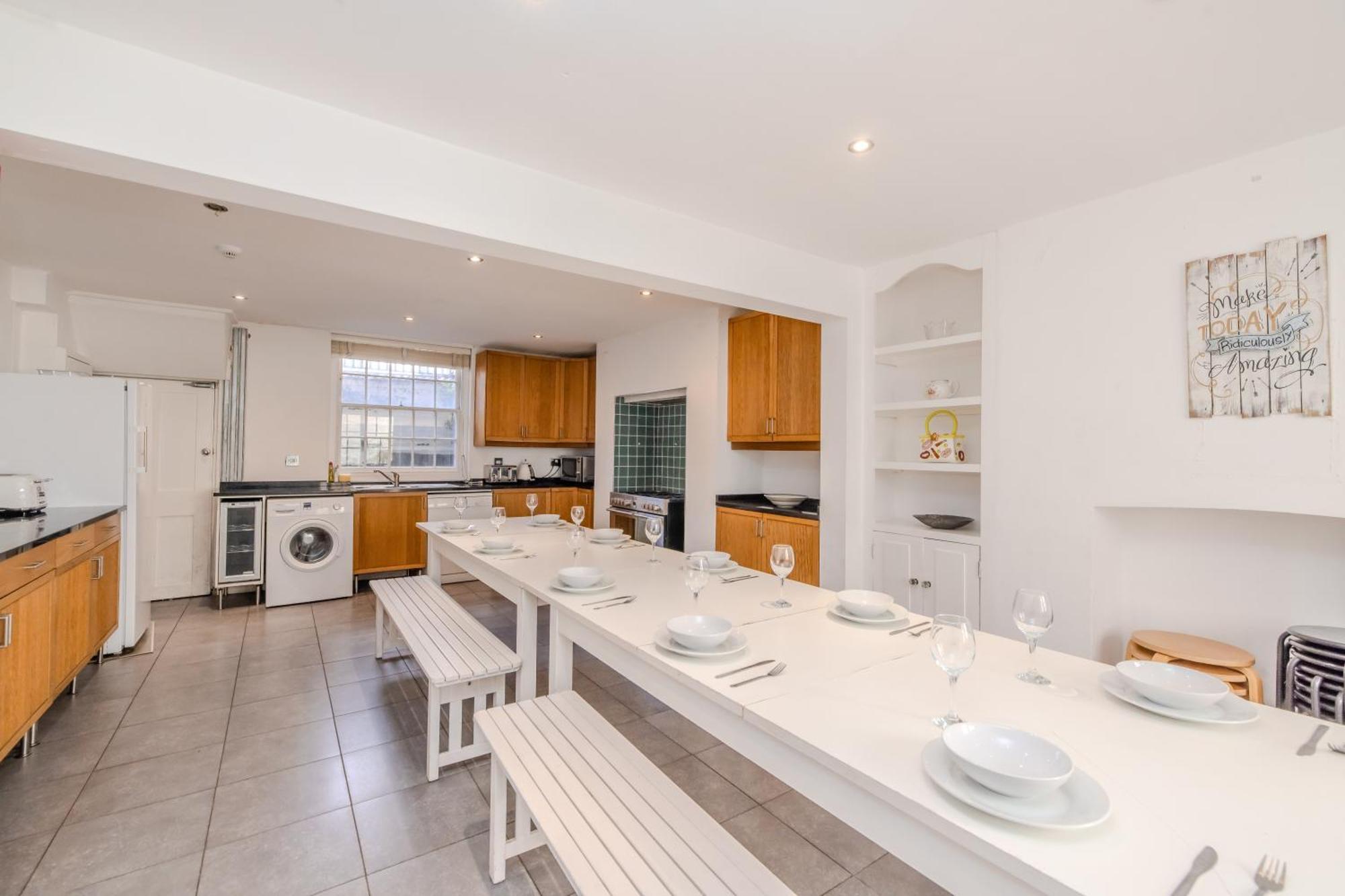 5 Bed House With Private Patio Near * Brighton