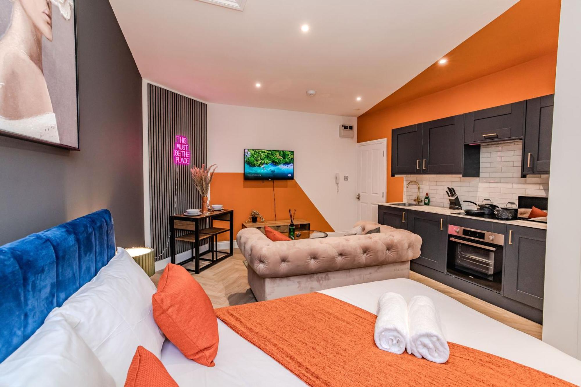 Cosy Near Apartment