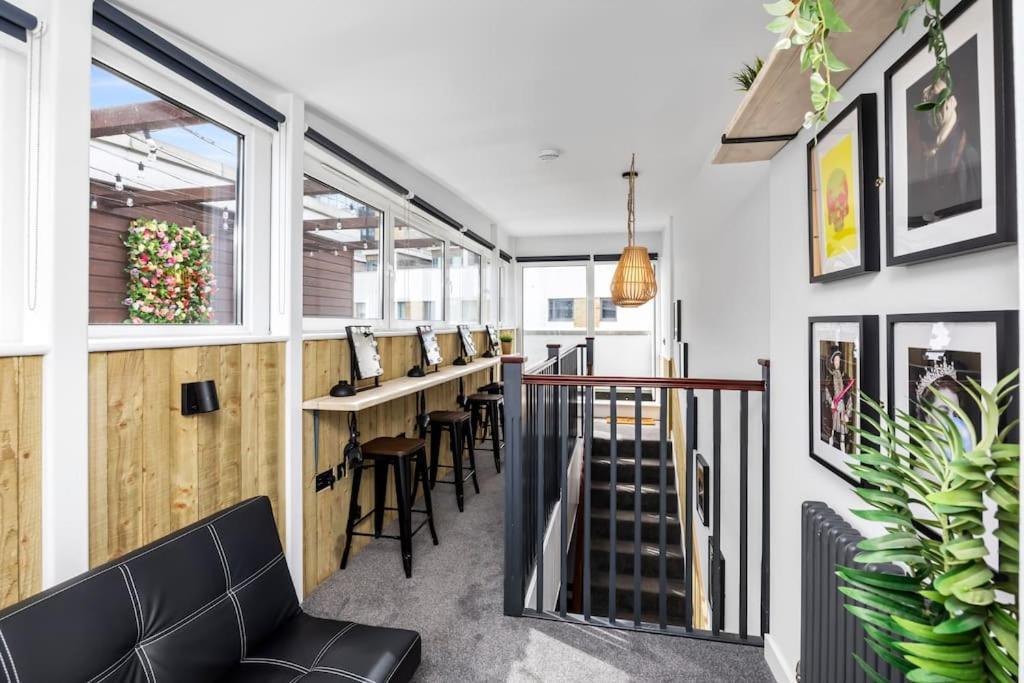Sunny Escape 3 Bedroom L Heart Of Apartment Brighton