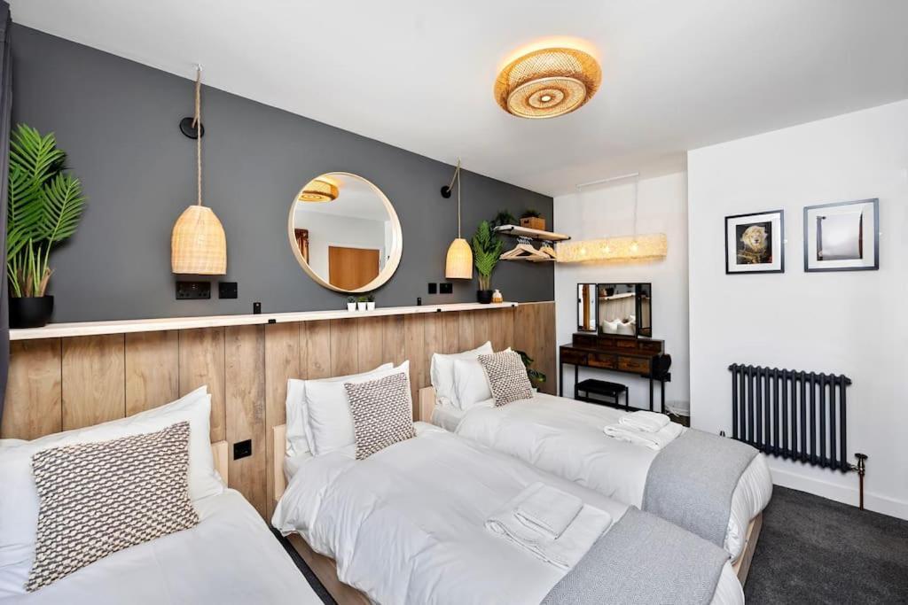 Sunny Escape 3 Bedroom L Heart Of