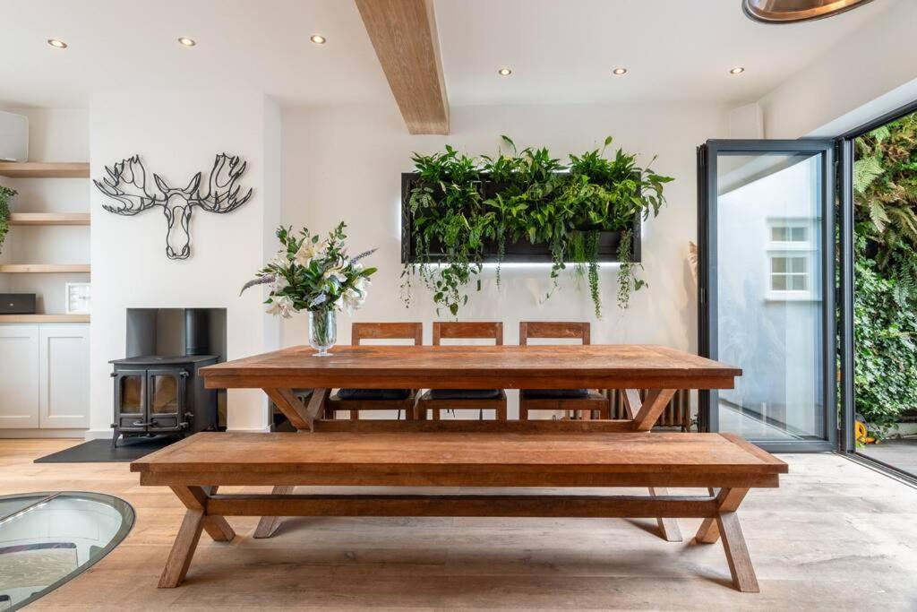 Stylish Townhouse In Vibrant North Laine